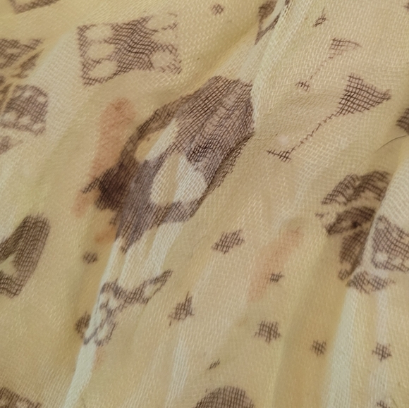 Ombre doodle scarf - Picture 7 of 7